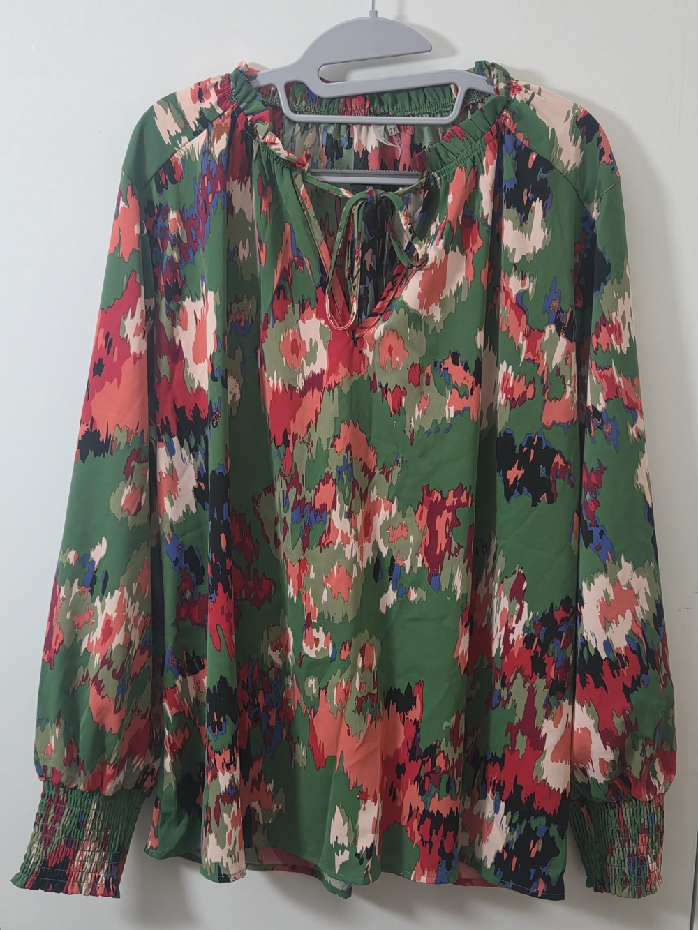 Green Floral Print Peasant Blouse with Tie Neck